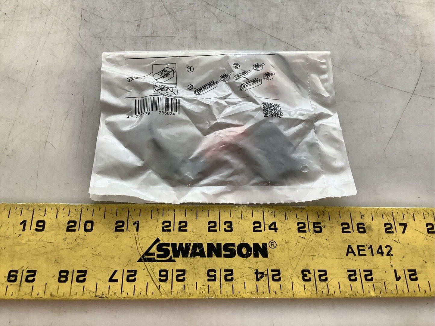 IFM MK5157 MKT3020BBPKG/A/0.3M/-H/US CYLINDER SENSOR T-SLOT 10-30VDC C2H