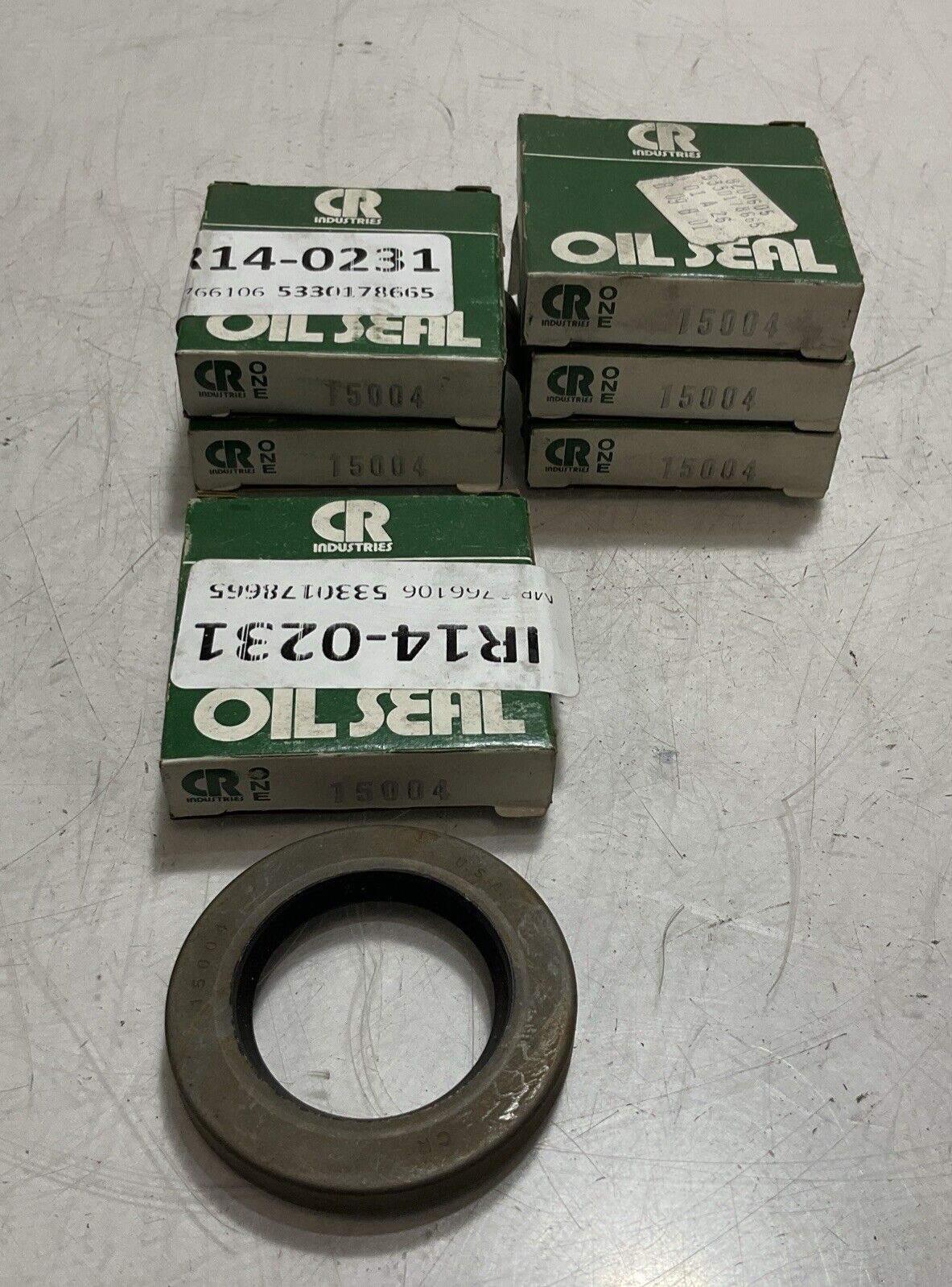 CR INDUSTRIES  15004  RADIAL SHAFT  OIL SEAL   LOT OF 6  U3S