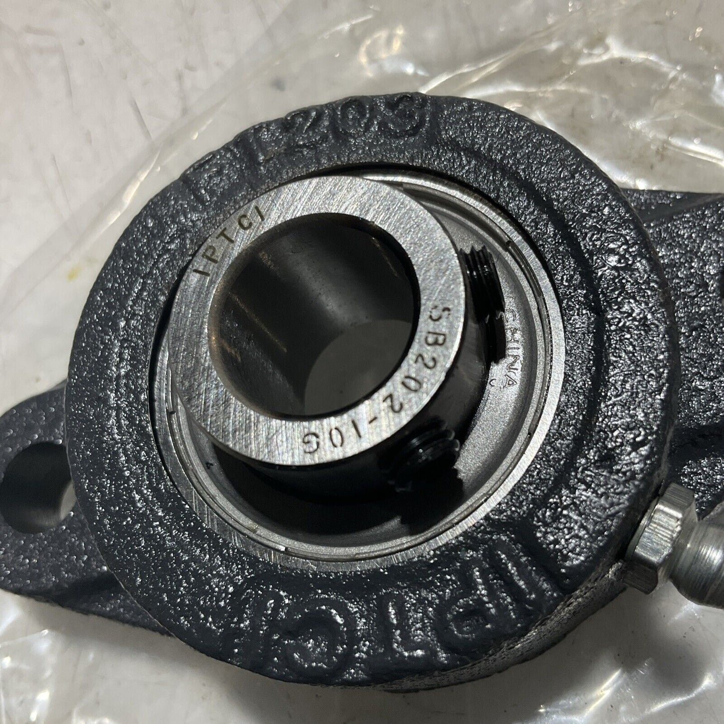IPTCI BEARINGS   SBFL20210G  BLOCK FLANGE  2-BOLT BEARING  U3S
