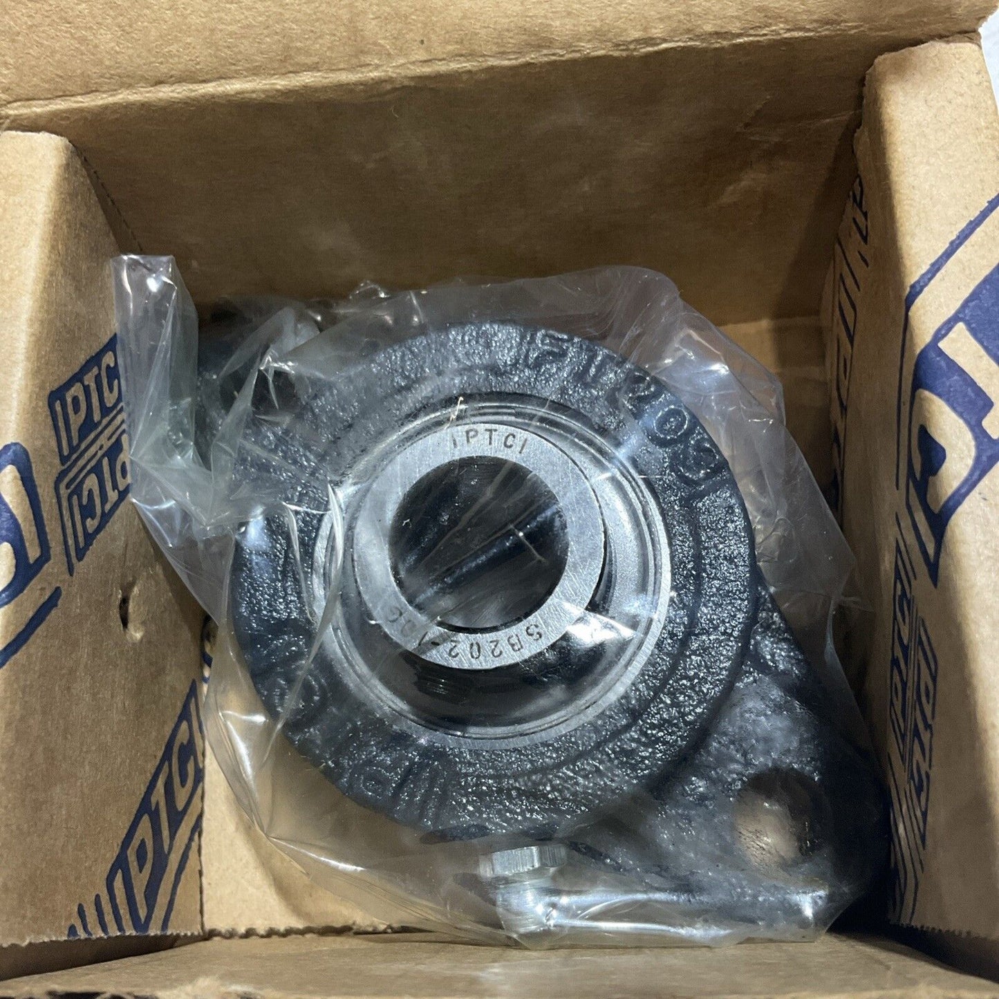 IPTCI BEARINGS   SBFL20210G  BLOCK FLANGE  2-BOLT BEARING  U3S