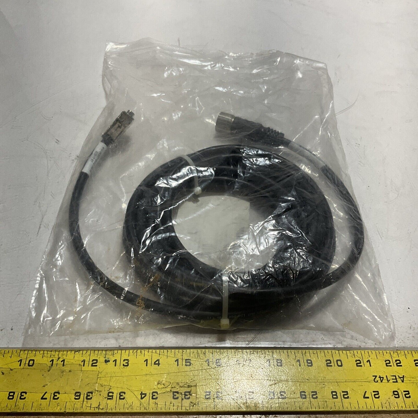TURCK   E90298  CONNECTOR  CORD  CABLE  ASSEMBLY  STYLE  U3S
