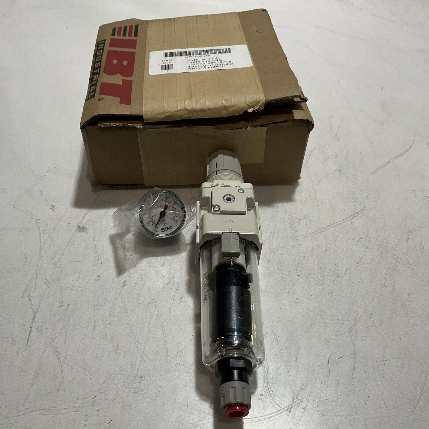SMC  AW30-N03C-Z-B  FILTER REGULATOR  COMBO U3S