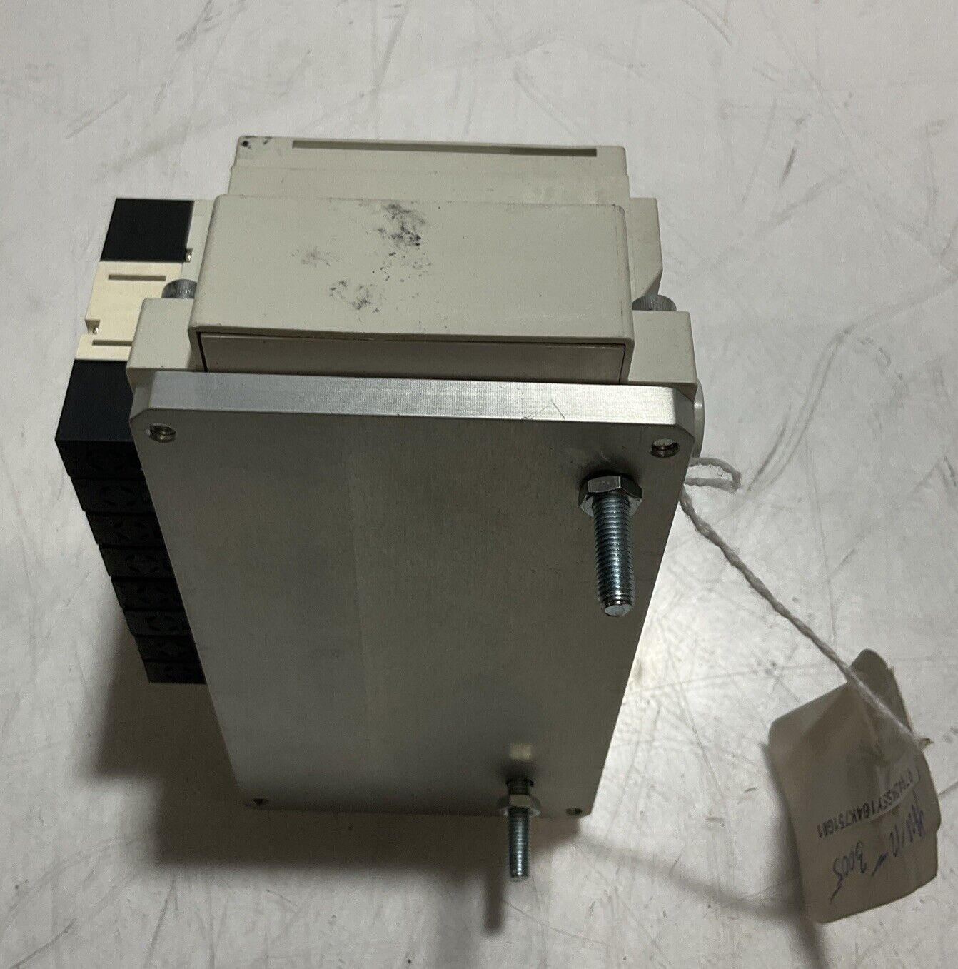 SMC  VV5011-08-DAL01089  VALVE  PNEUMATIC MANIFOLD  U3S