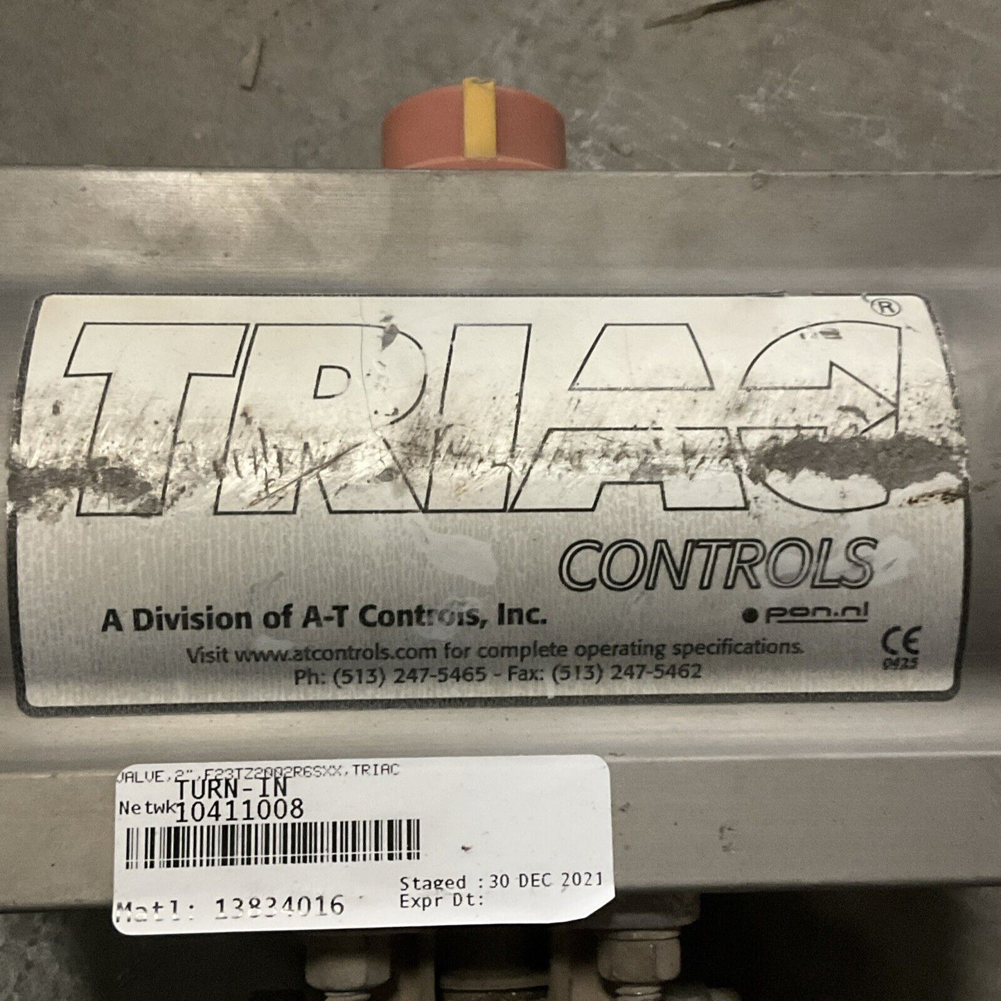 TRIAC SPRING RETURN ACTUATORS W/ 2" VALVE MODEL 88TX2002R4SXX 476