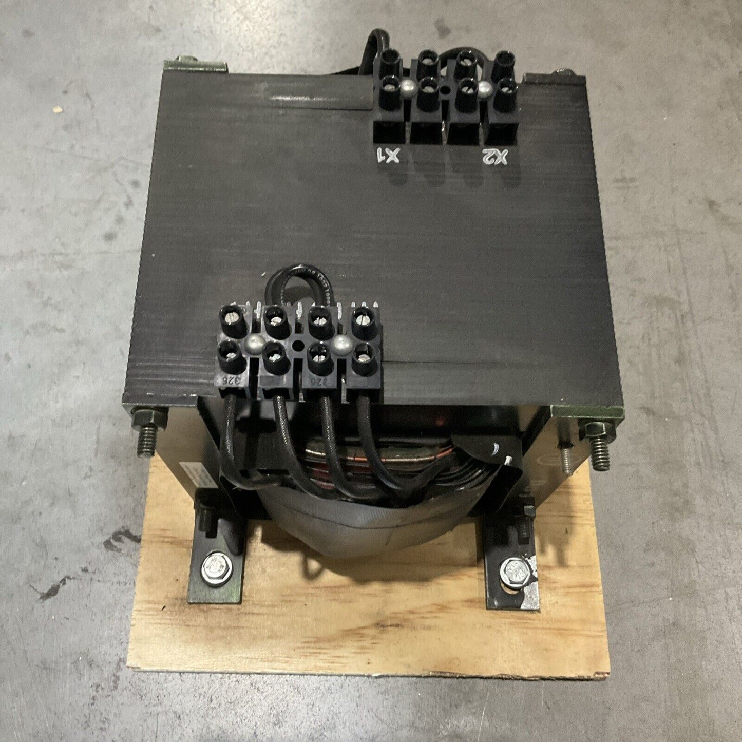 ALLEN BRADLEY A-B 1497-M-BASX-0-N CONTROL CIRCUIT TRANSFORMER U3S
