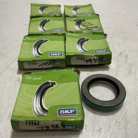 SKF  13562 RADIAL SHAFT OIL SEALS  LOT  OF 7  RM6