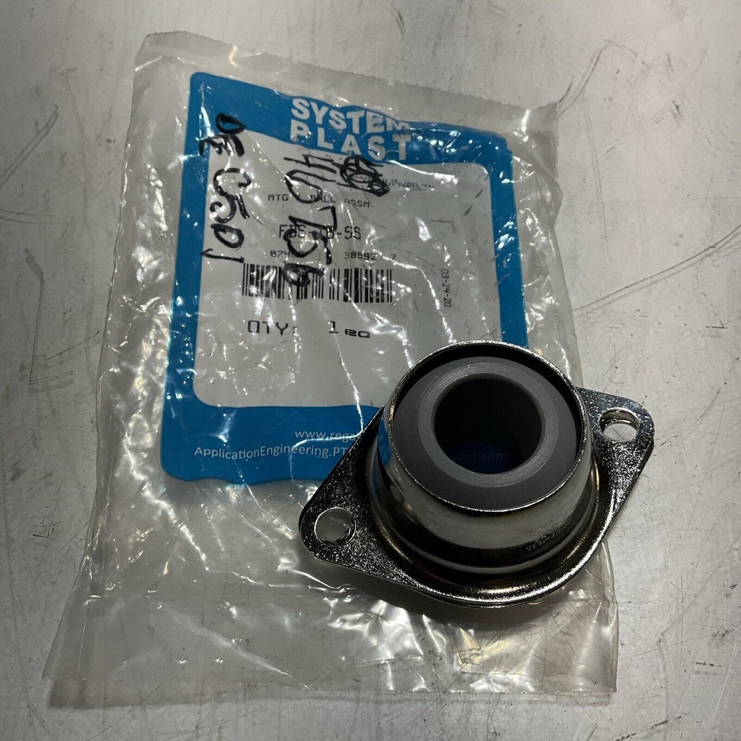 SYSTEMPLAST  FBS-16SS  BALL BEARINGS ASSEMBLY  FLANGE MOUNT  RM6