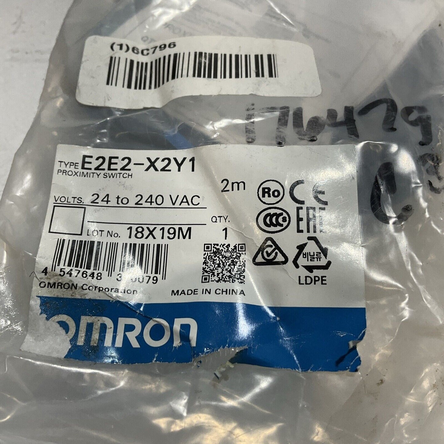 OMRON  E2E2-X2Y1 INDUSTRIAL  CONTROL  SYSTEM PROXIMITY SENSOR LOTOF 2  RM6