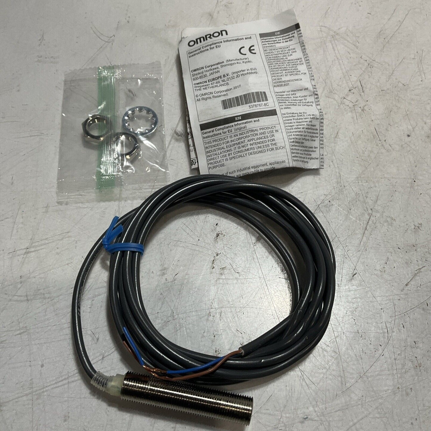 OMRON  E2E2-X2Y1 INDUSTRIAL  CONTROL  SYSTEM PROXIMITY SENSOR LOTOF 2  RM6