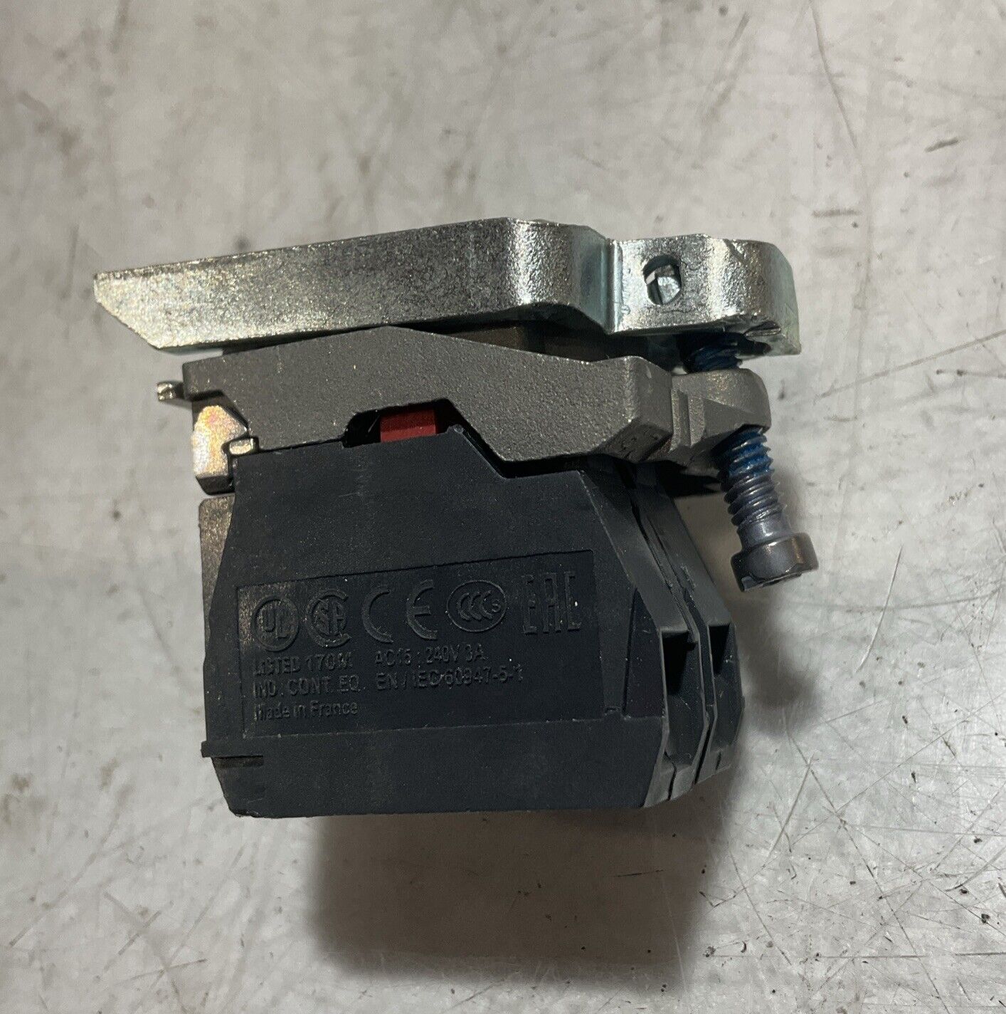 SCHNEIRDER HARMONY  ELECTRIC  ZB4BW0G42  COMPLETE BODY CONTACT ASSEMBLY  RM6