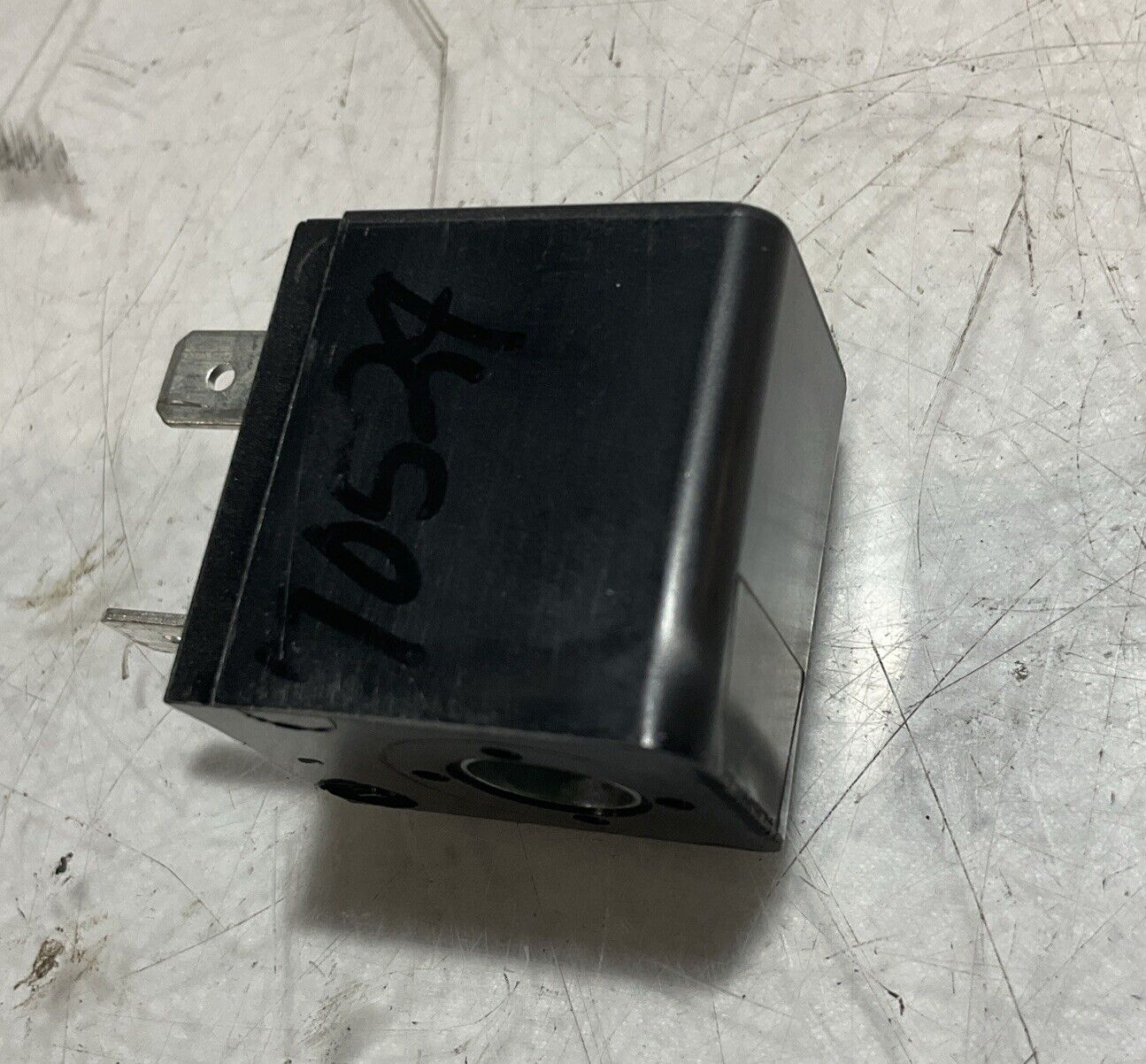 AV  7019-9AA  SOLENOID COILS VALVE   LOT OF 2  RM6