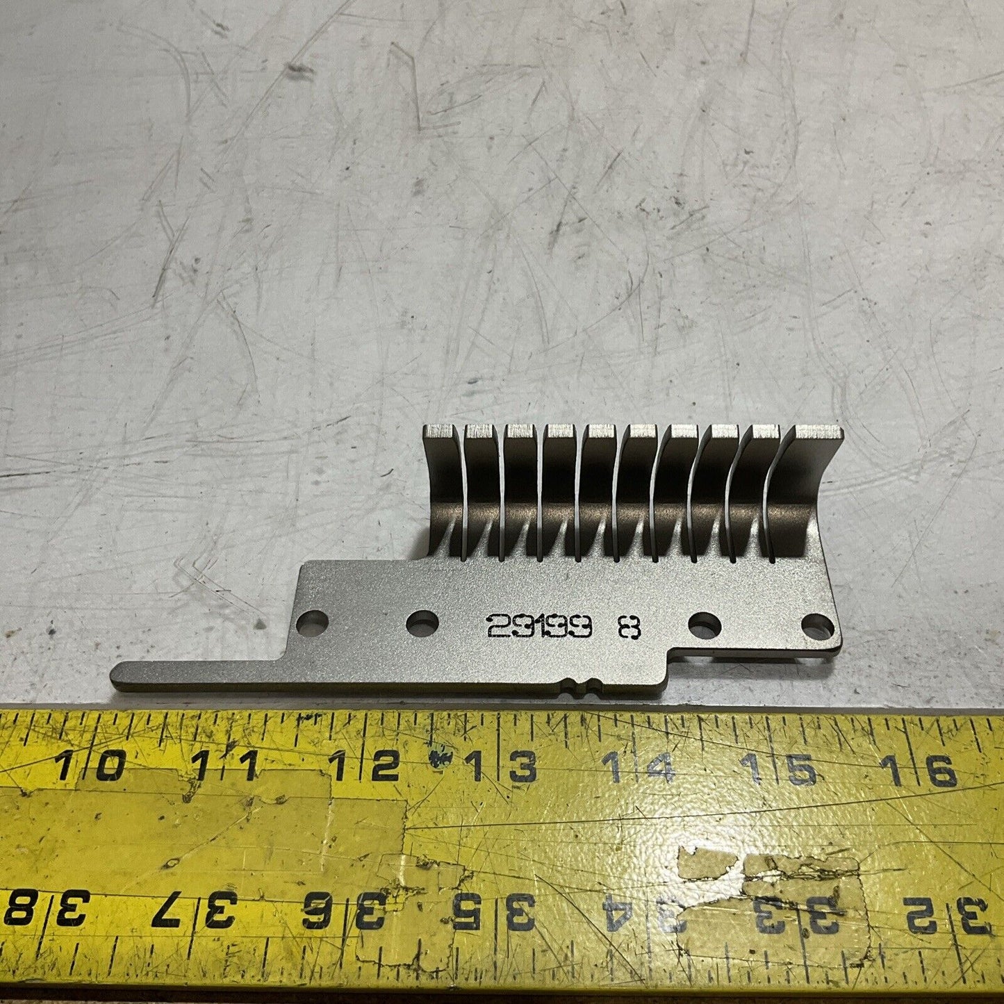 GRASSELLI   29199-8 BLADE  HANGER INTERIOR  LOT OF  9 RM6