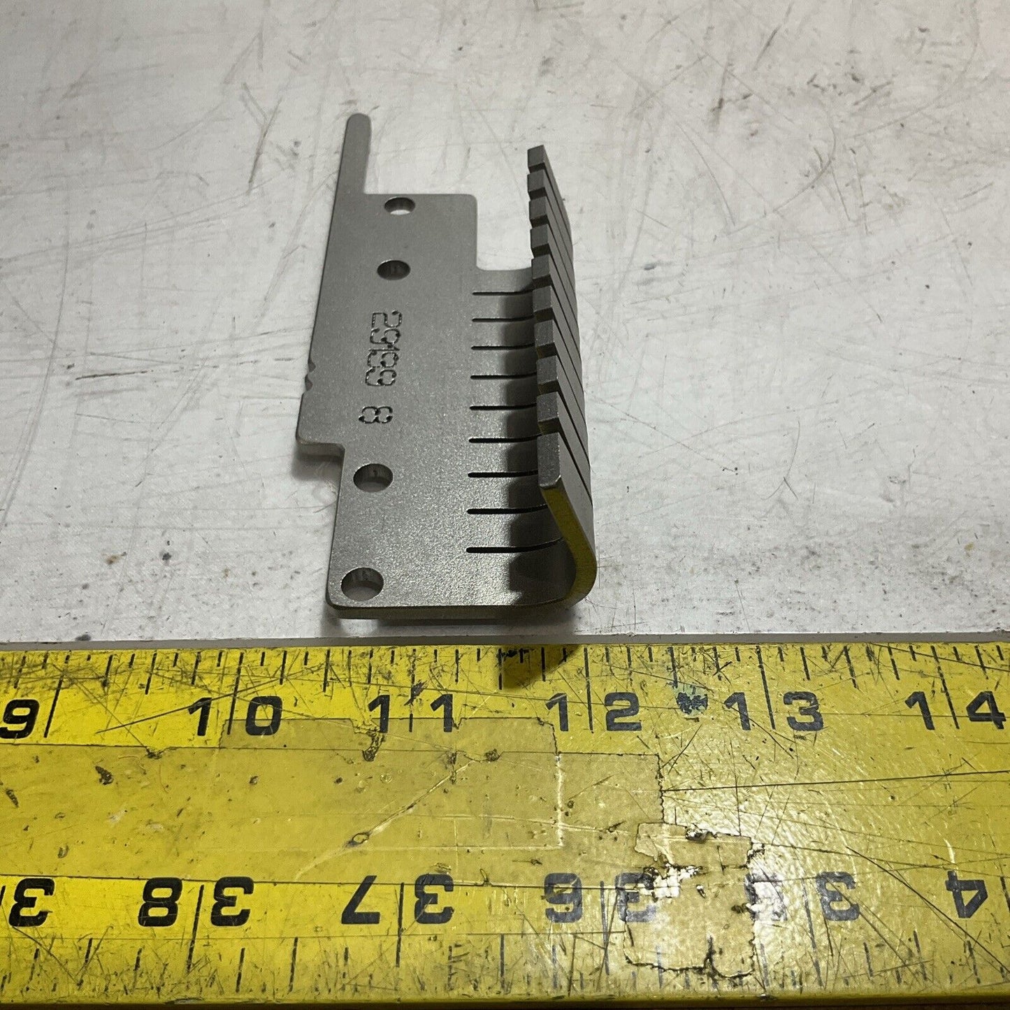 GRASSELLI   29199-8 BLADE  HANGER INTERIOR  LOT OF  9 RM6