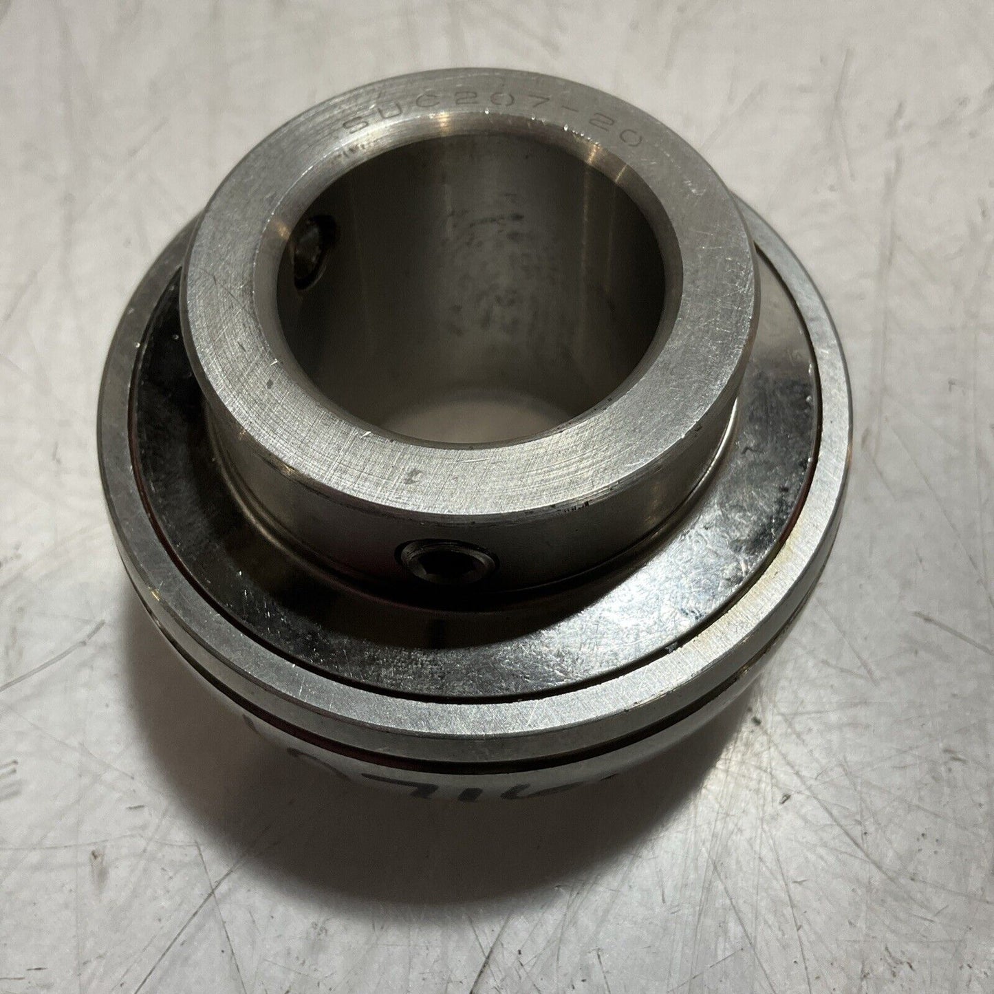 IPTCI  SUC207-20  STAINLESS  STEEL INSERT BALL BEARINGS  RM6