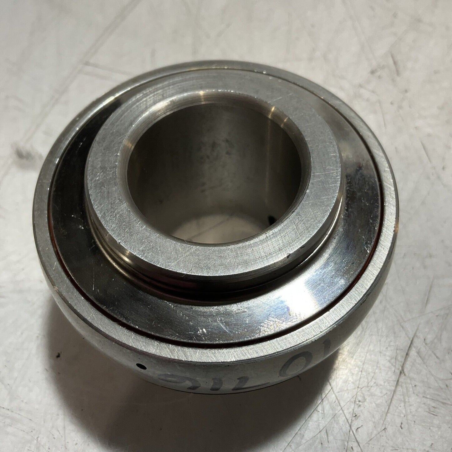 IPTCI  SUC207-20  STAINLESS  STEEL INSERT BALL BEARINGS  RM6