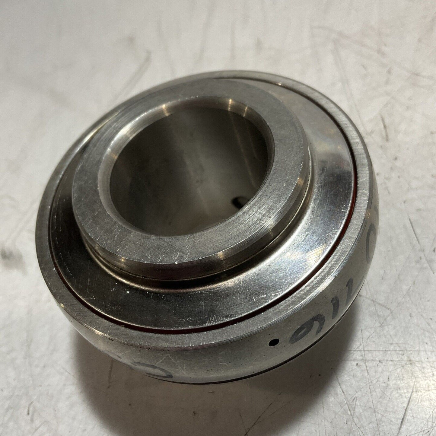 IPTCI  SUC207-20  STAINLESS  STEEL INSERT BALL BEARINGS  RM6