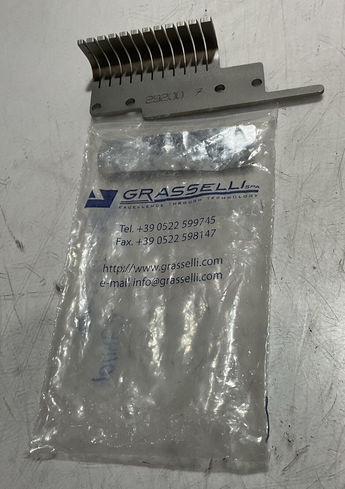 GRASSELLI  29200-7   LEFT  BLADE  GUIDE HANGER  LOT OF  4 RM6