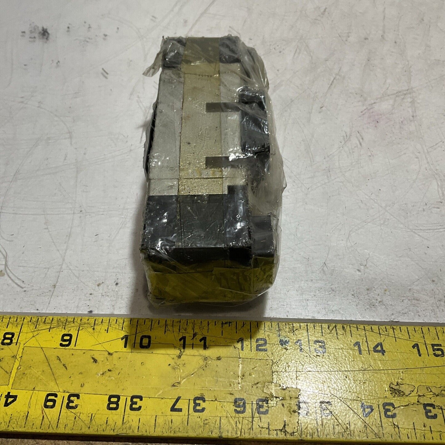 SMC  V4214F  SOLENOID  VALVE  SOL/PILOT