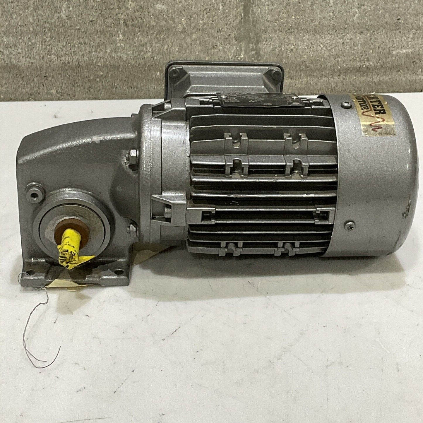 NORD SK 63L/4 CUS 201850039-100 GEARBOX MOTOR .25 HP 1680 RPM 60HZ 230/460V C2H