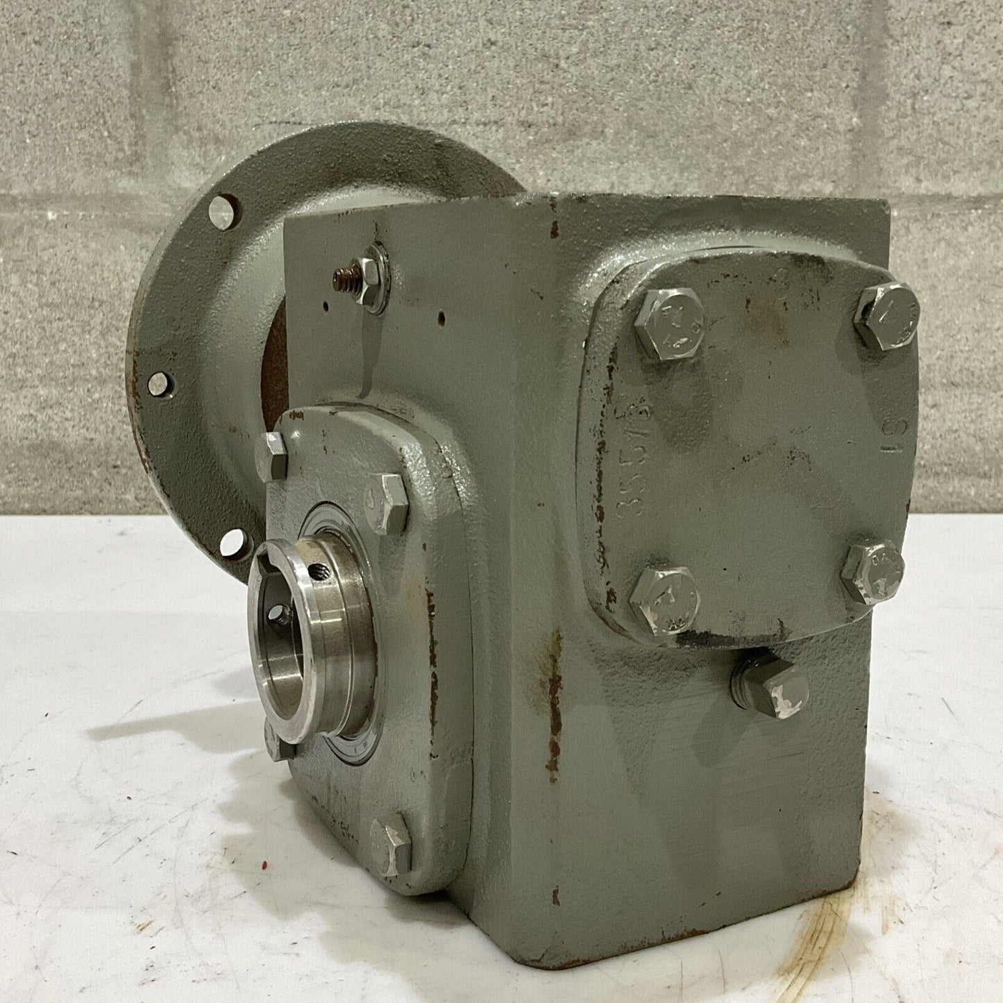 STERLING ELECTRIC 2206HQ01058141WD GEARBOX MOTOR 1750 RPM 10:1 2.092 HP C2H