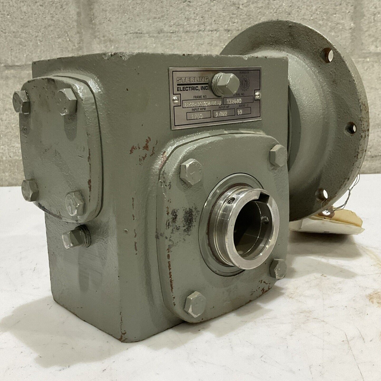 STERLING ELECTRIC 2206HQ01058141WD GEARBOX MOTOR 1750 RPM 10:1 2.092 HP C2H