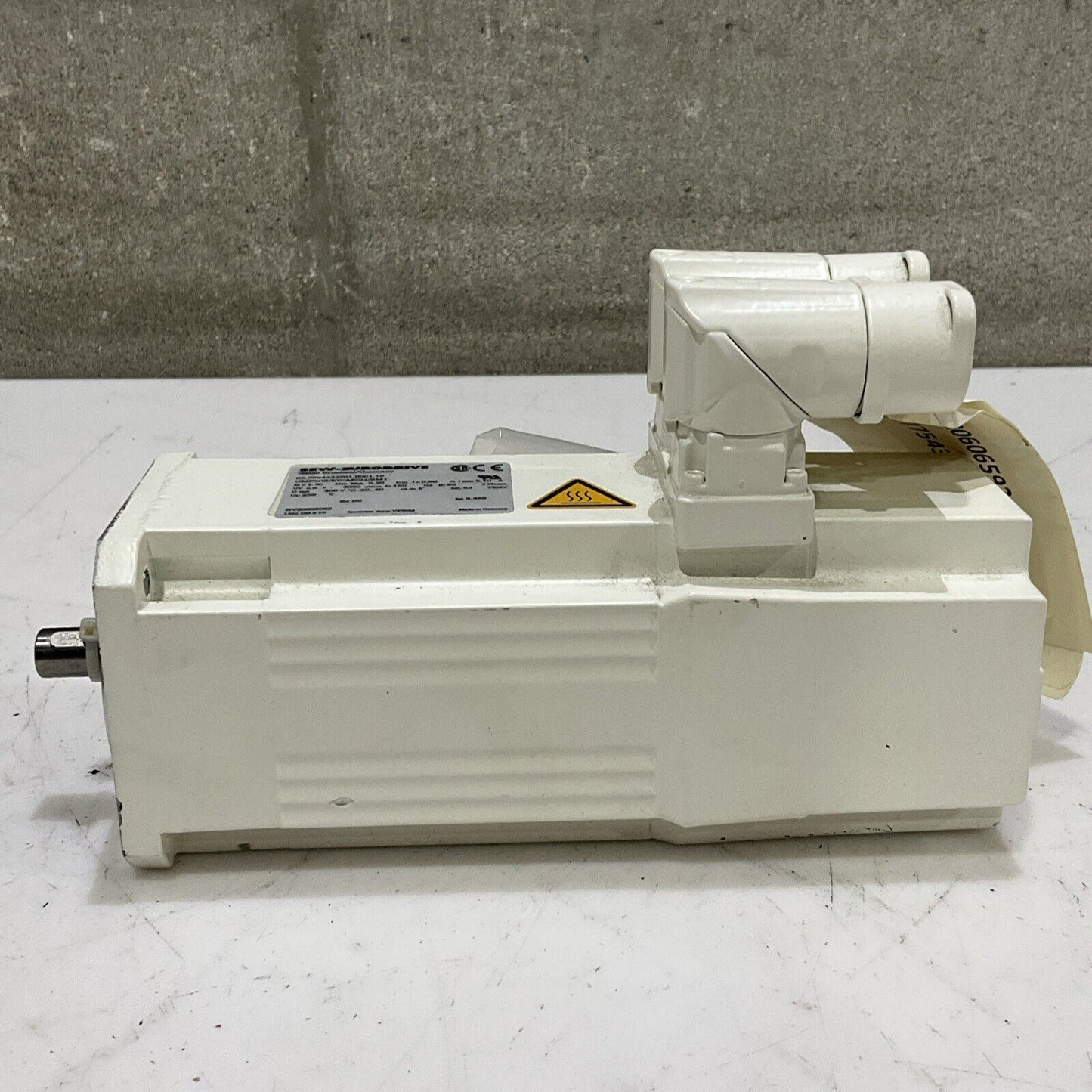 SEW-EURODRIVE CMP50S/KY/AK0H/SM1 05.7754333701.0001.19 SERVO MOTOR 3000RPM C2H