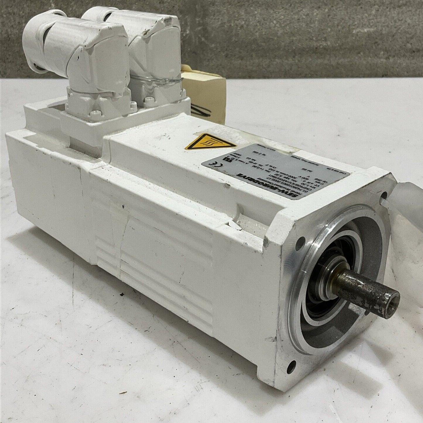 SEW-EURODRIVE CMP50S/KY/AK0H/SM1 01.7426016601.0002.17 SERVO MOTOR 3000RPM C2H