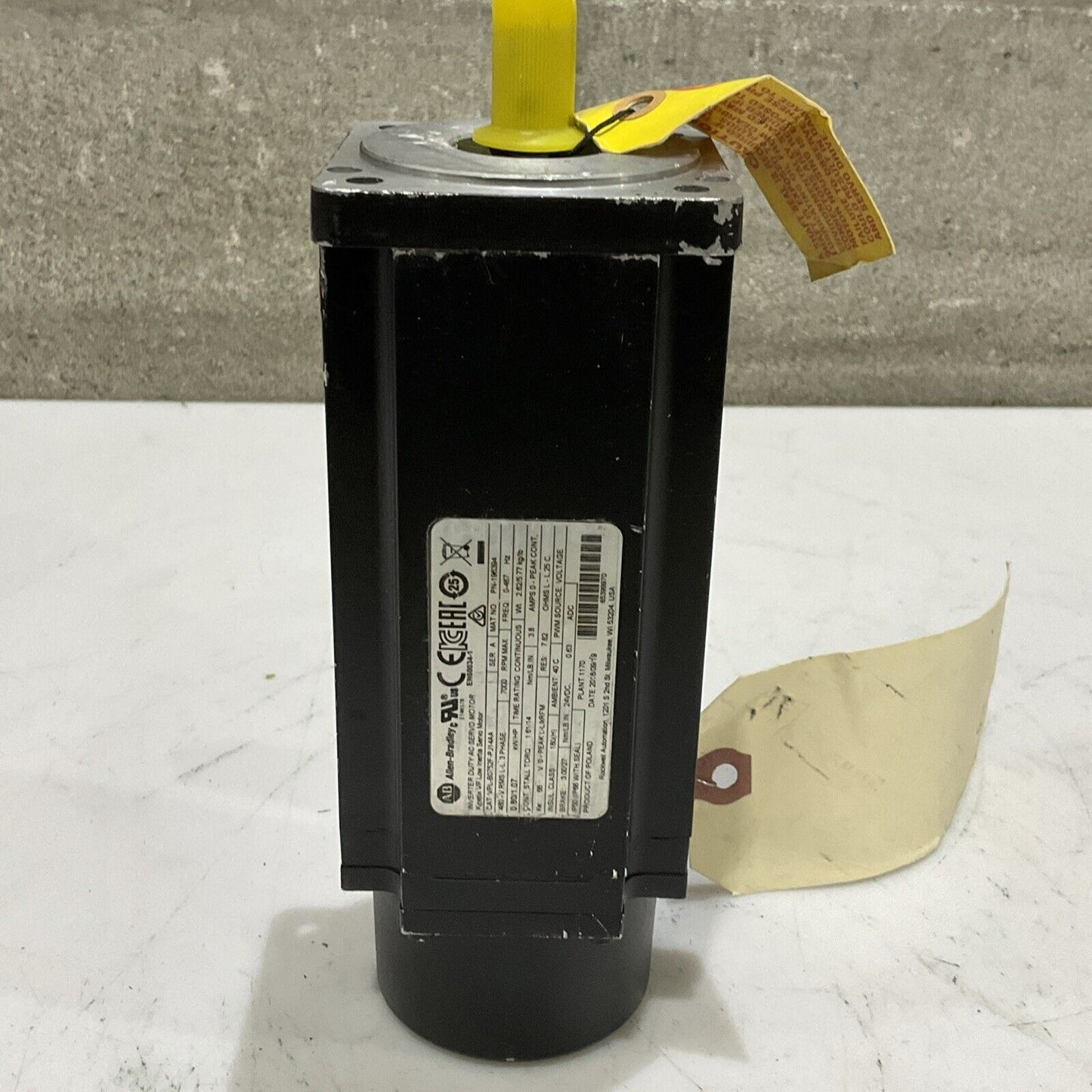 AB ALLEN BRADLEY VPL-B0752F-PJ14AA AC SERVO MOTOR 3PH 480V 7000RPM 3.8A C2H