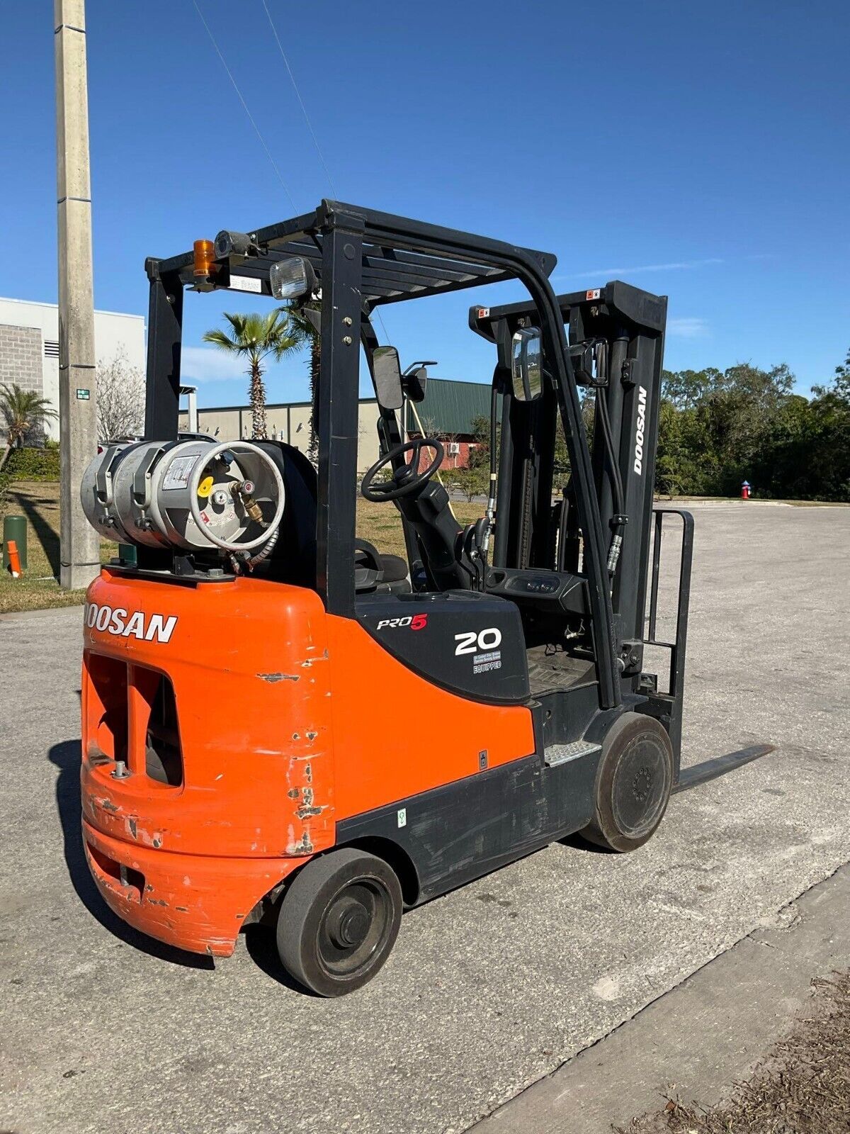 2016 DOOSAN PRO 5 FORKLIFT GC20E-5, LP POWERED, MAX CAPACITY 4,000LB LOW  HOURS