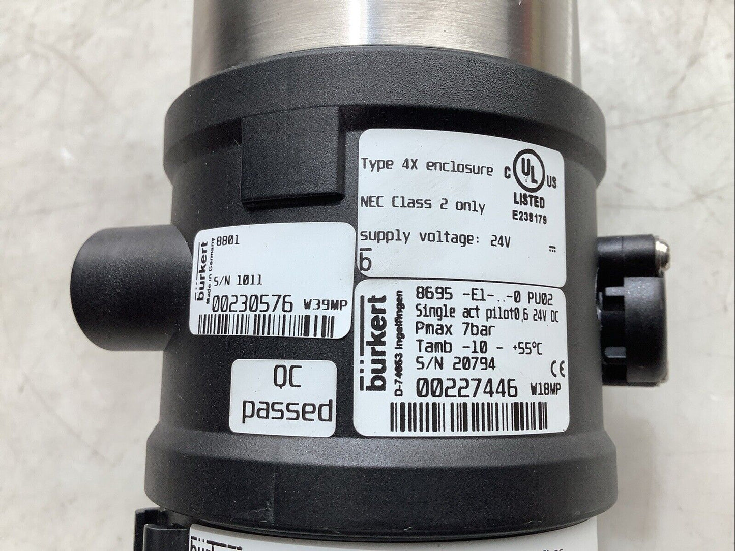 BURKERT 2100 DIAPHRAGM VALVE WITH 8801 INTEGRATOR AND 8695 CONTROL HEAD C2H