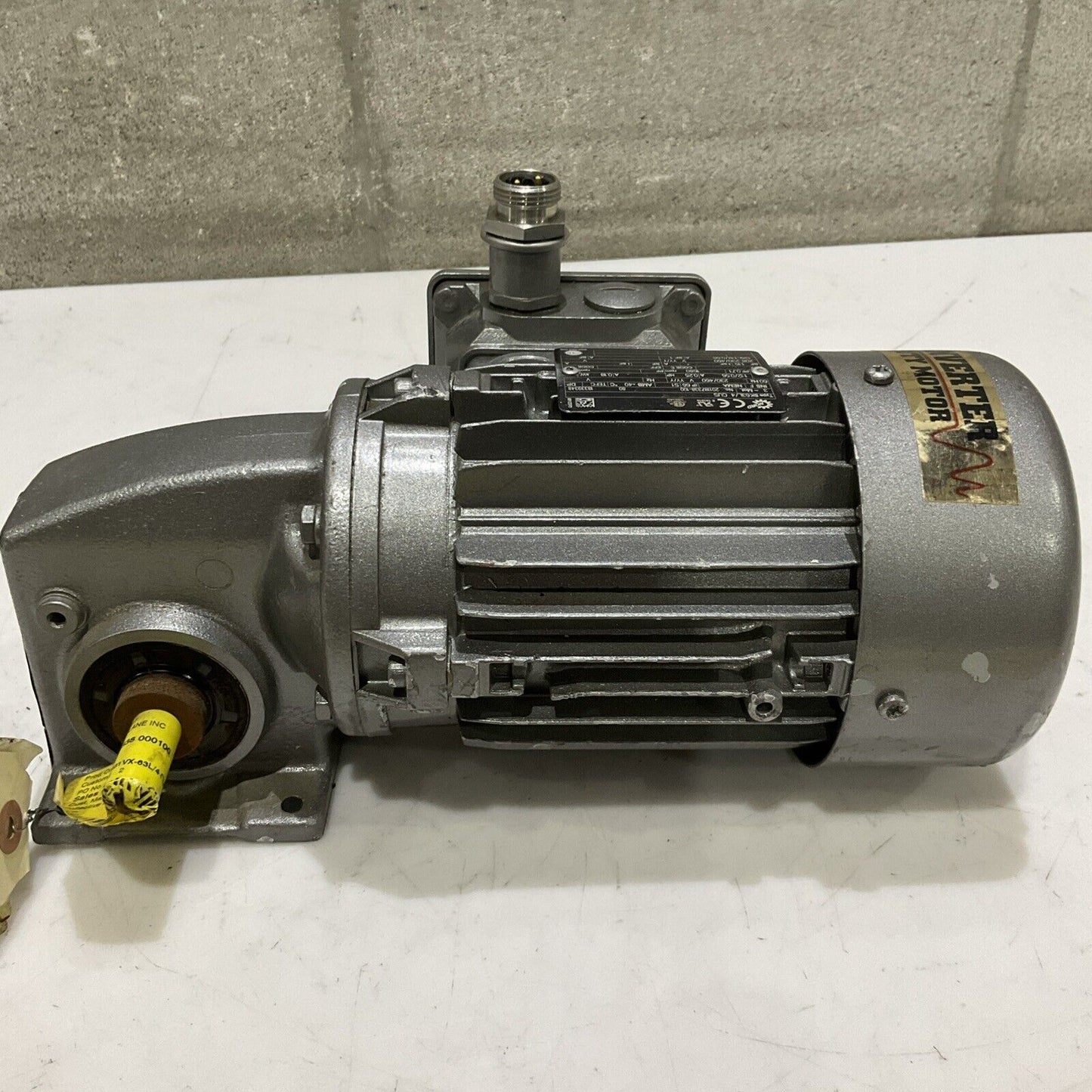 NORD SK63L/4 CUS 201187338-100 GEARBOX MOTOR SK1SMID31VX 1680RPM .25HP 460V C2H