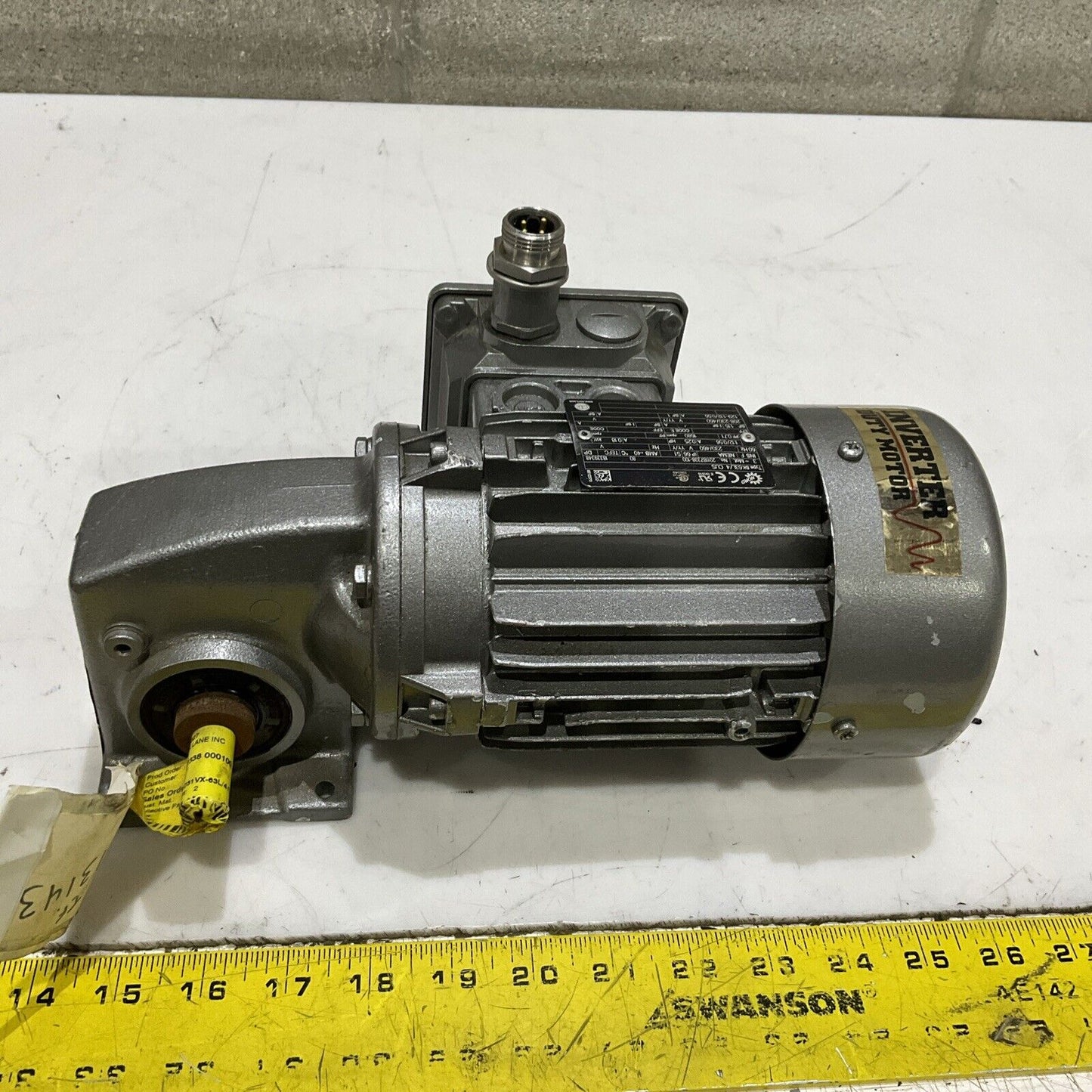 NORD SK63L/4 CUS 201187338-100 GEARBOX MOTOR SK1SMID31VX 1680RPM .25HP 460V C2H