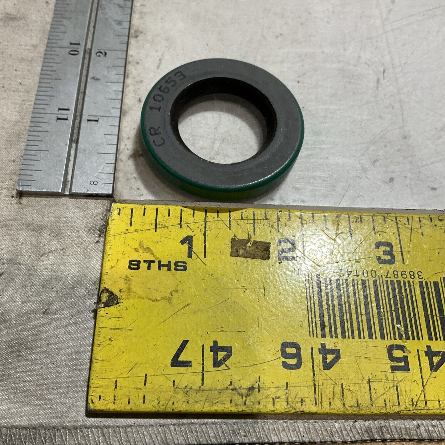 SKF  10653  RADIAL SHAFT  OIL  SEAL  LOT OF 6  U3S