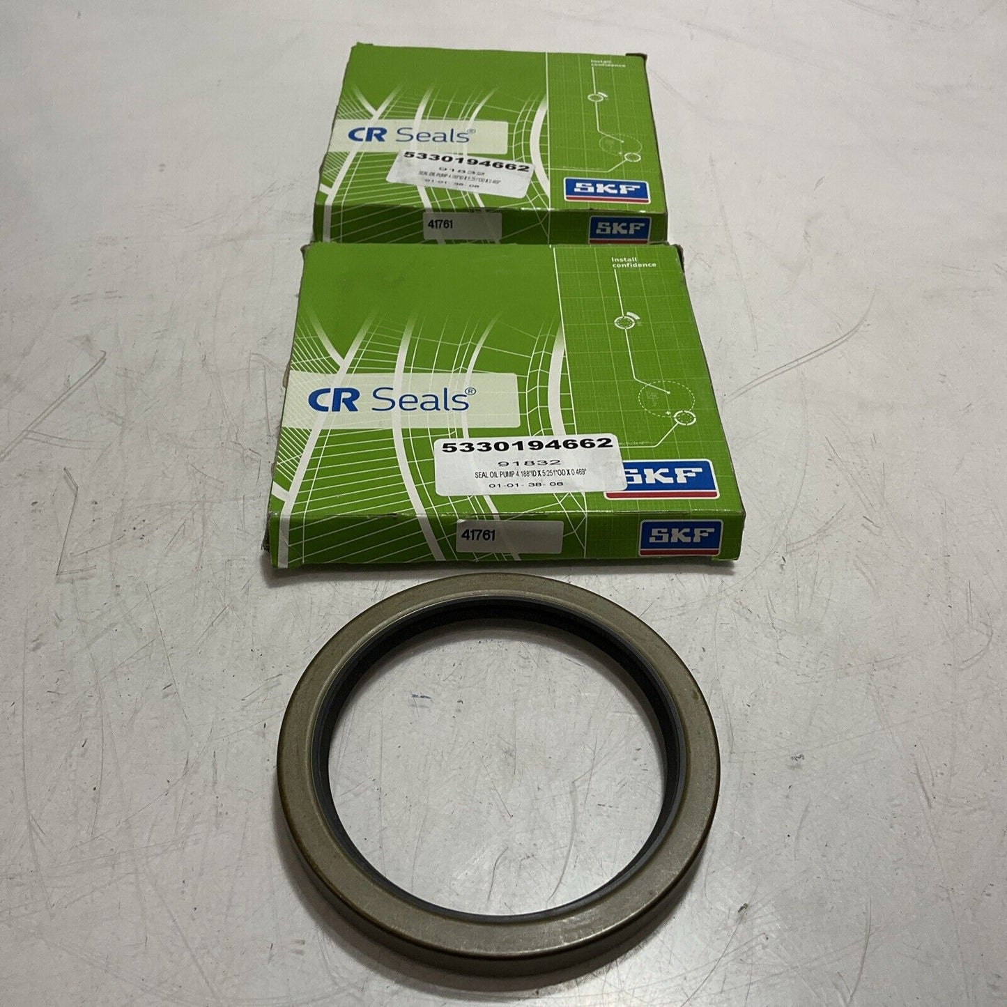 SKF  41761  RADIAL SHAFT  OIL  SEAL  LOT OF 2  U3S