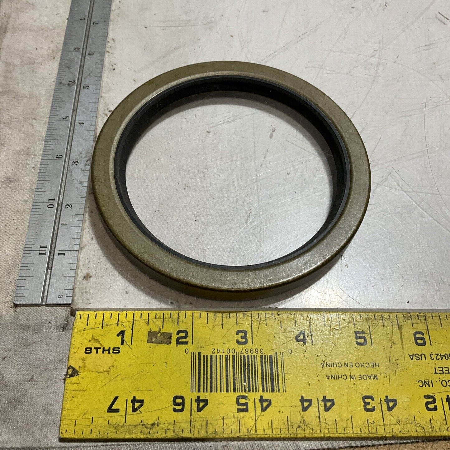SKF  41761  RADIAL SHAFT  OIL  SEAL  LOT OF 2  U3S
