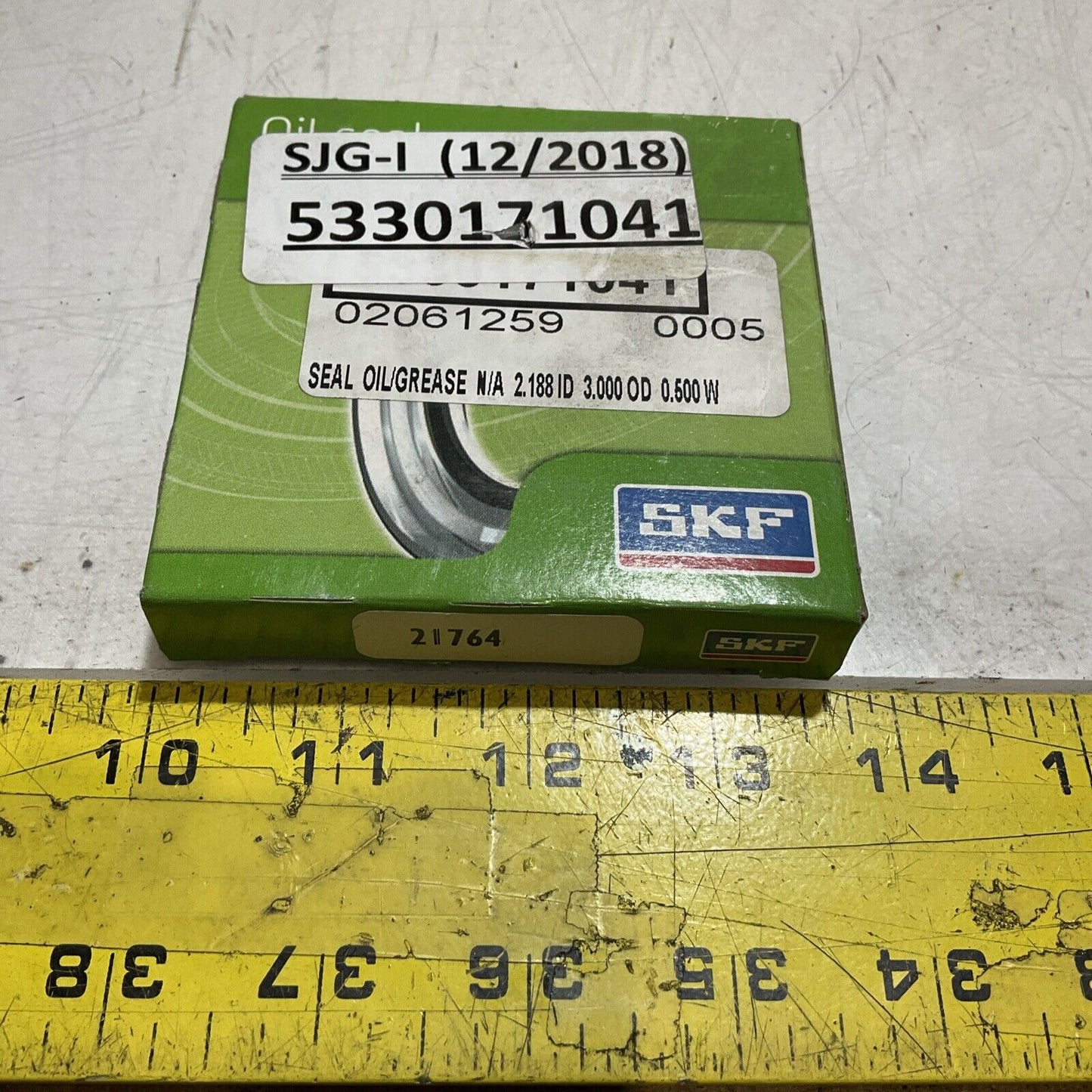 SKF  21764  RADIAL. SHAFT  OIL SEAL  LOT OF 2 U3S