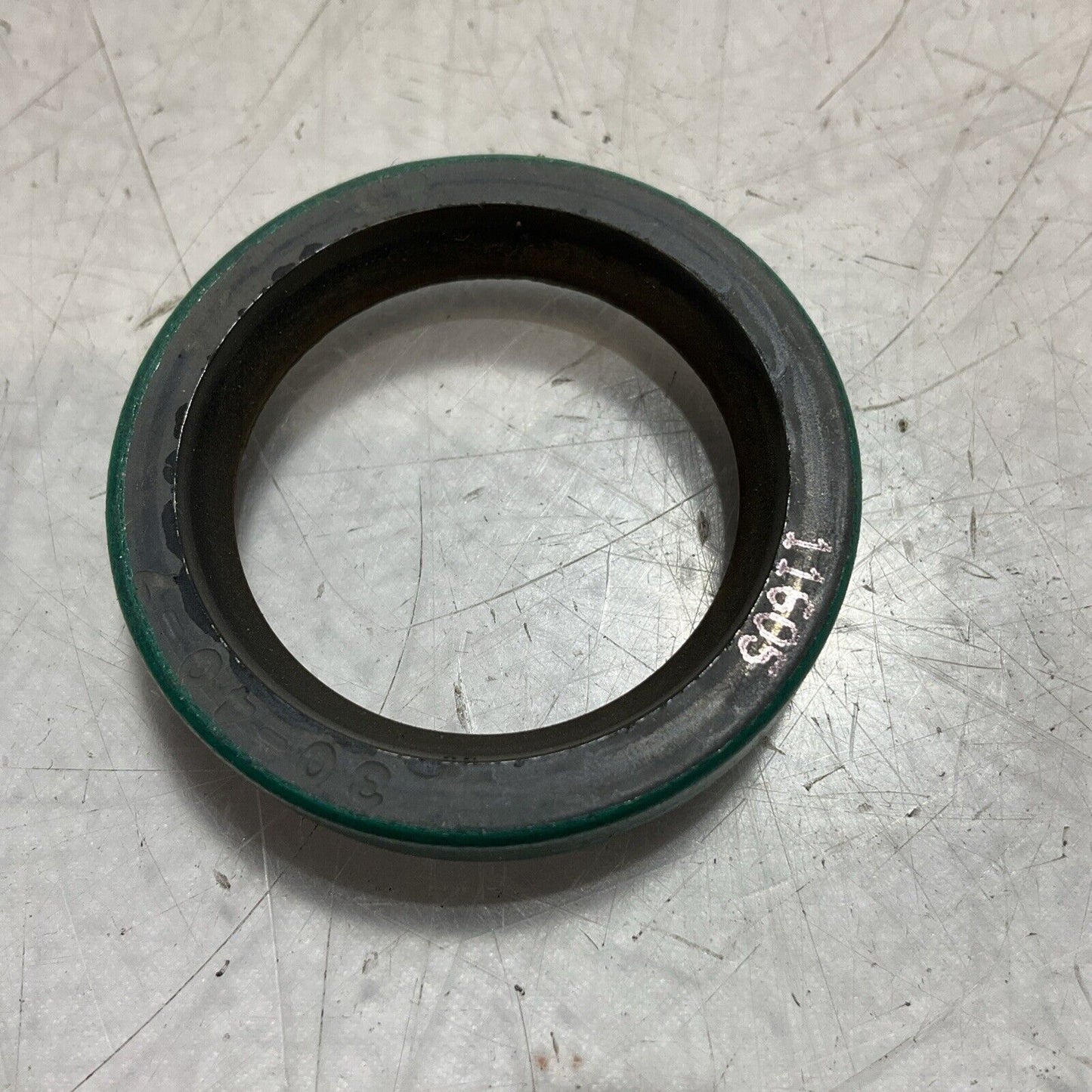 SKF  11605  RADIAL  SHAFT  OIL  SEAL  LOT OF 3 U3S