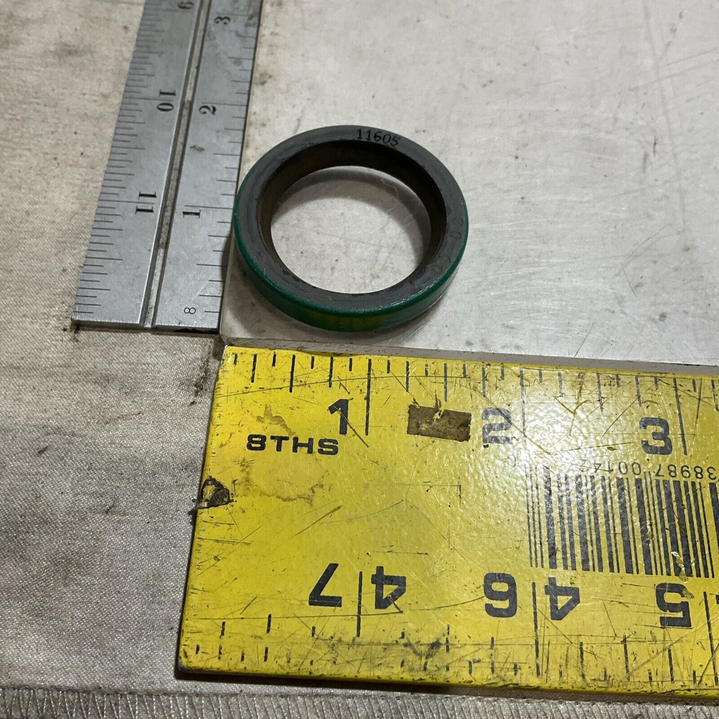 SKF  11605  RADIAL  SHAFT  OIL  SEAL  LOT OF 3 U3S