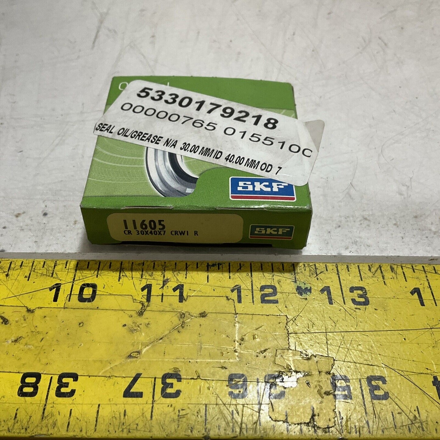 SKF  11605  RADIAL  SHAFT  OIL  SEAL  LOT OF 3 U3S