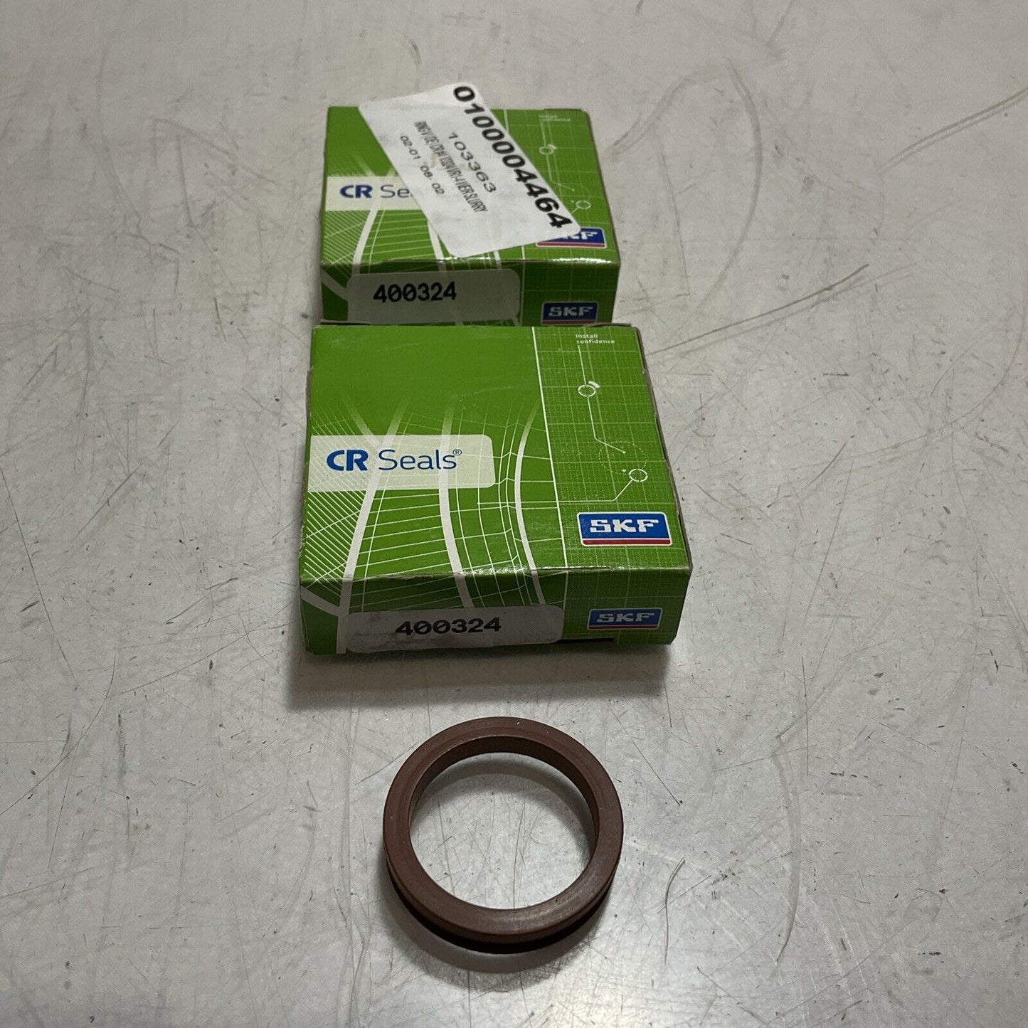 SKF  400324   V-RING  SEAL  LOT OF 2 U3S