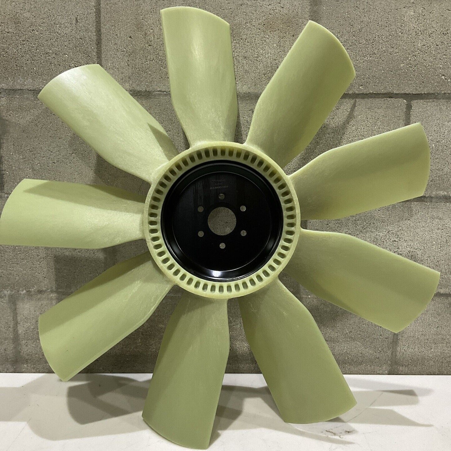 MCI 4735-42623-02 6L-5-62 ENGINE COUNTER CLOCKWISE FAN BLADE ASSEMBLY ECH