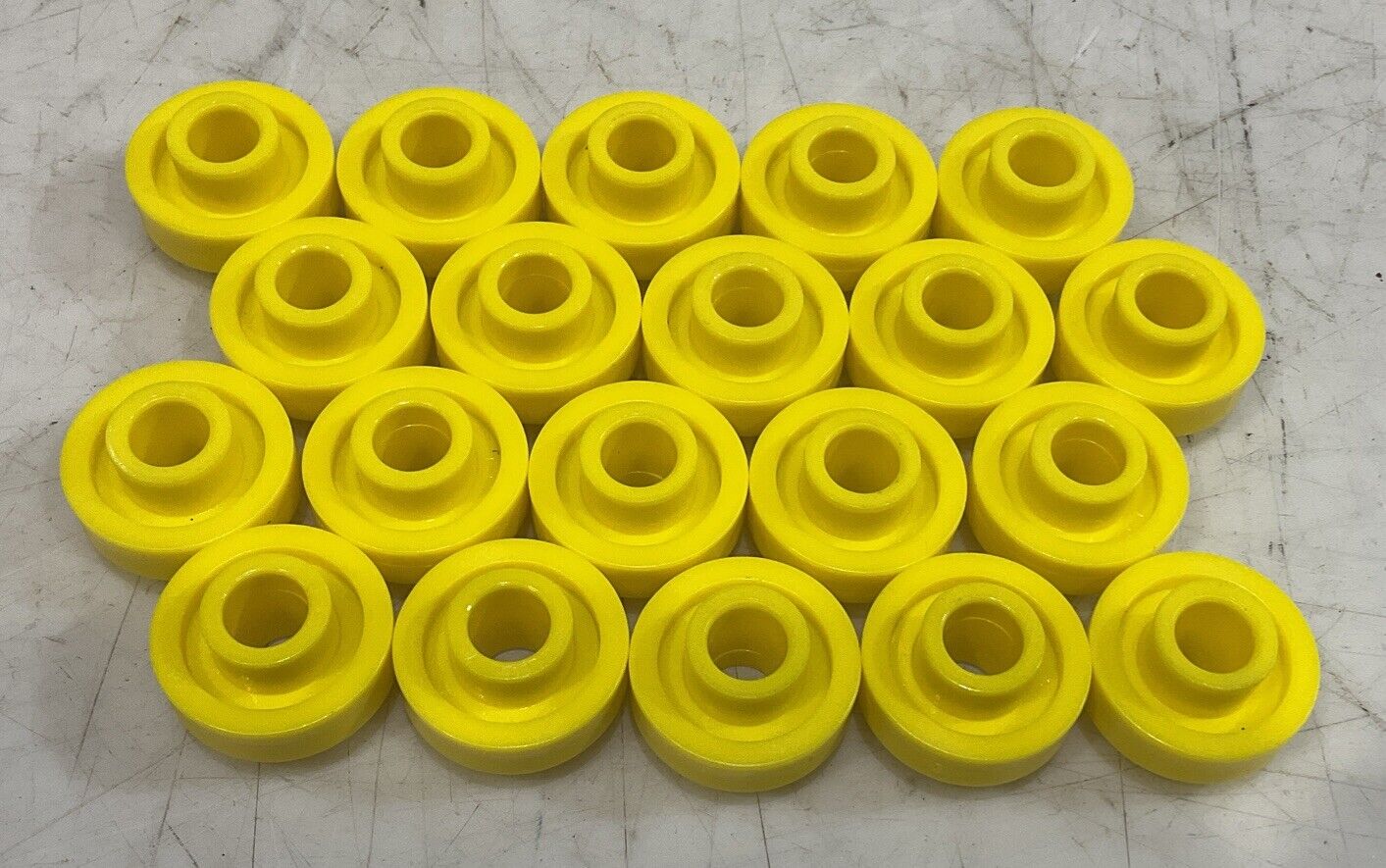 AMBAFLEX 81310303 SPACER POM YELLOW LOT OF 20 C2H