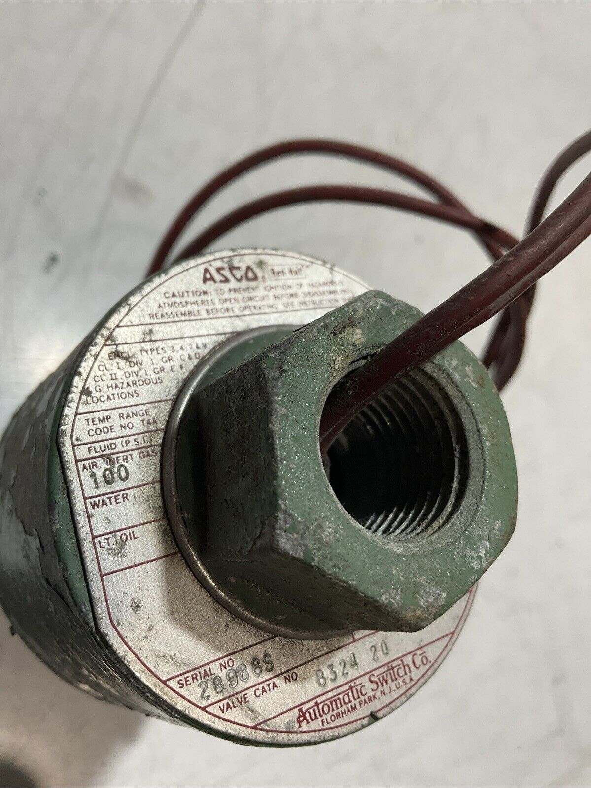 ASCO  8324-20  SOLENOID VALVE  120/60V  9W PIPE 1/4  U3S