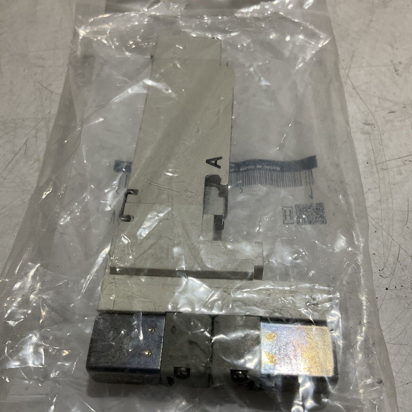 SMC VQ2A01N-51 SOLENOID VALVE  LOT OF 3 C2H