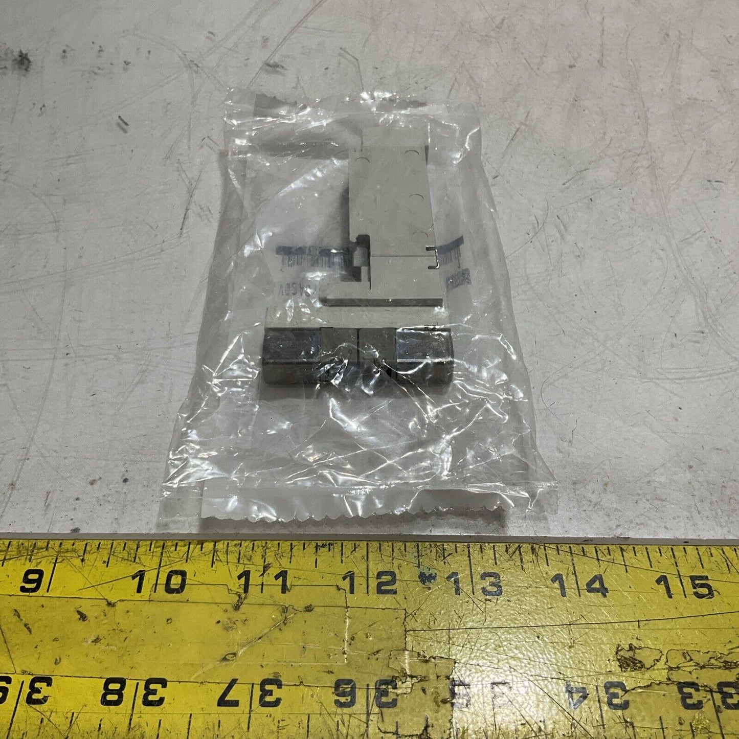 SMC VQ2A01N-51 SOLENOID VALVE  LOT OF 3 C2H