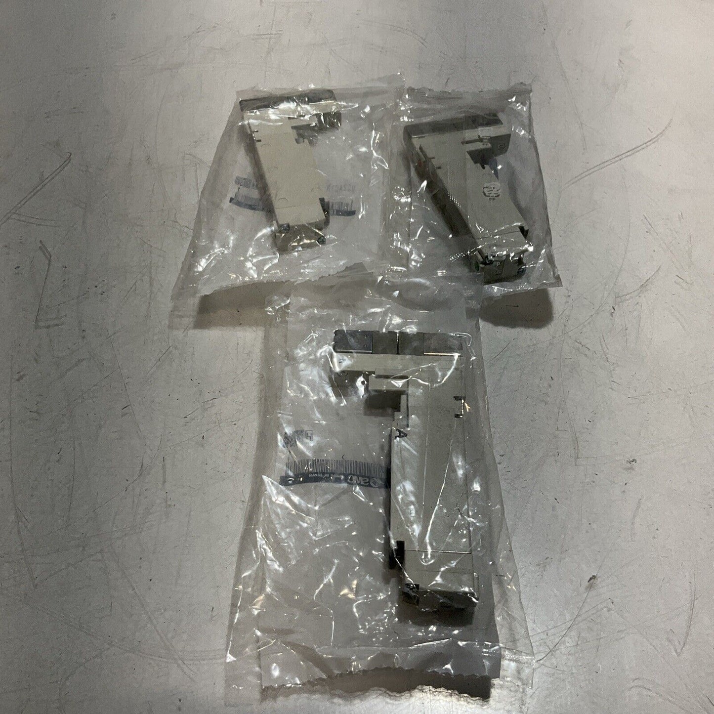 SMC VQ2A01N-51 SOLENOID VALVE  LOT OF 3 C2H