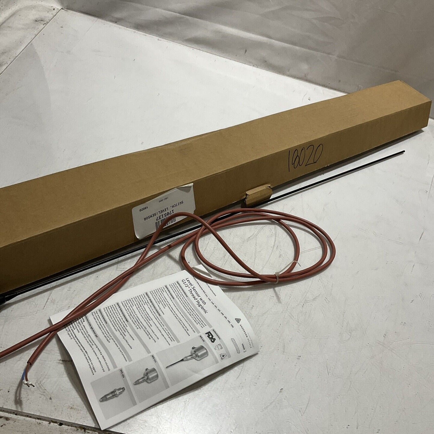 NEGELE NVS-186/850 110001763285 SWITCH  LEVEL SENSOR C2H