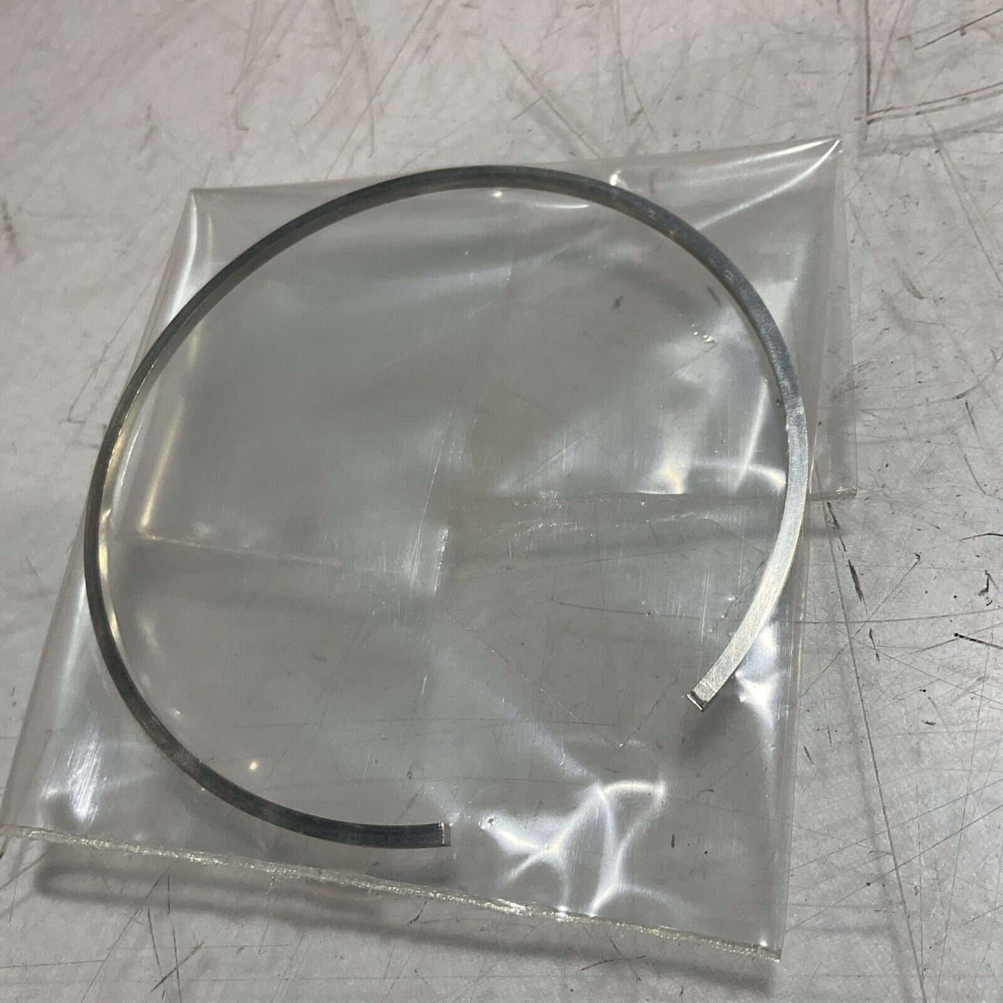 JOHNCRANE A916251580550 SNAP RING INTERNAL SIZE 2.265IN MATERIAL 4928061177 U3S