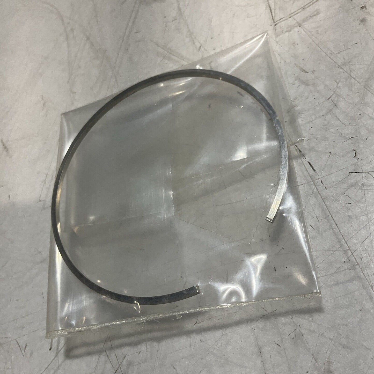 JOHNCRANE A916251580550 SNAP RING INTERNAL SIZE 2.265IN MATERIAL 4928061177 U3S