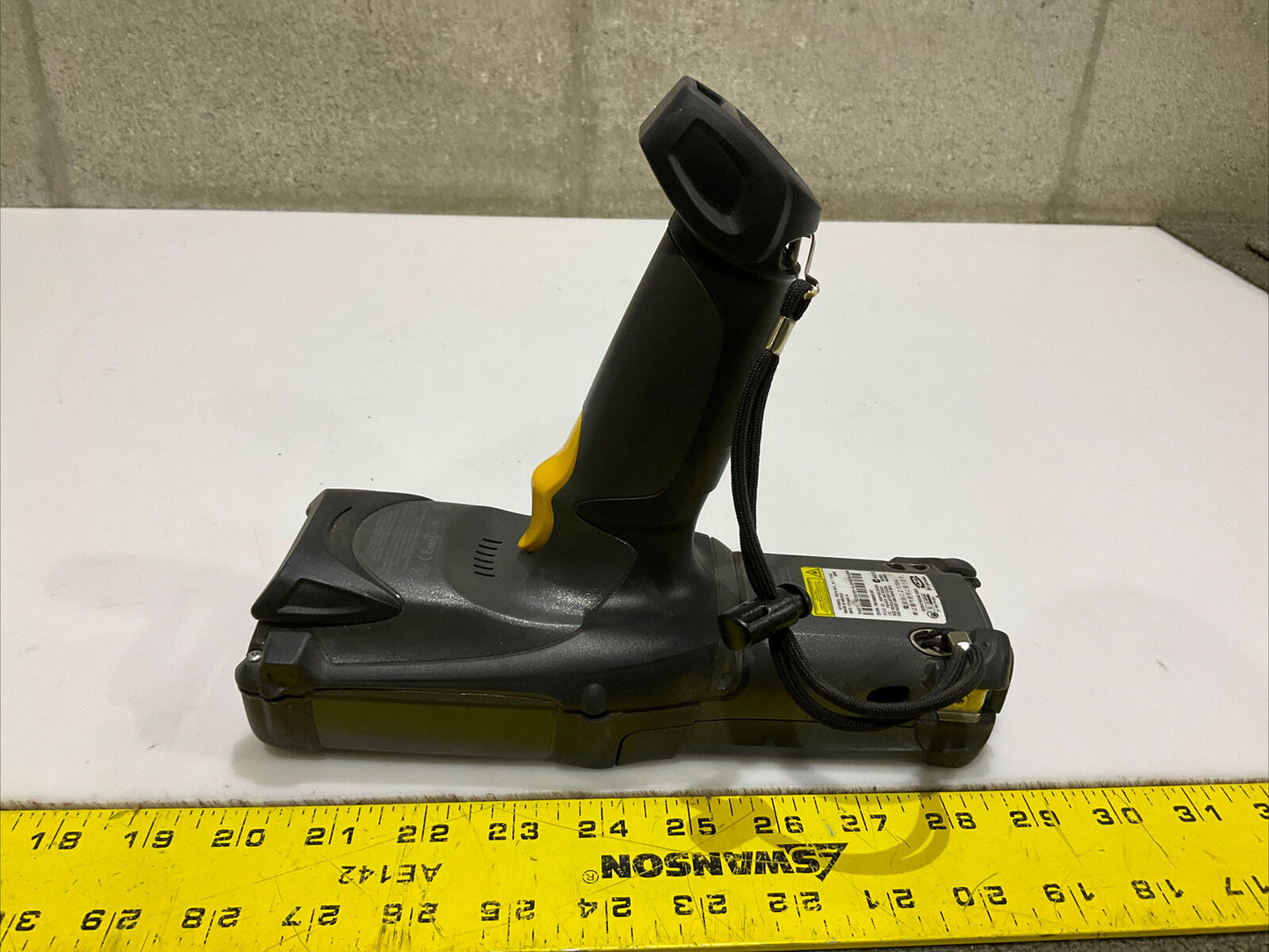 SYMBOL MOTOROLA MC92N0-GJ0SXEYA5WR LONGRANGE LASER CE BARCODE SCANNER